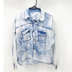 love Fire acid washed chambray hi Lo semi cropped dolman sleeve button down